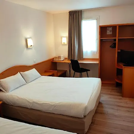 Отель Brit Essentiel Nord