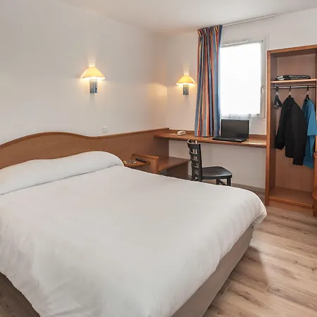 Brit Essentiel Nord Hotel 2*